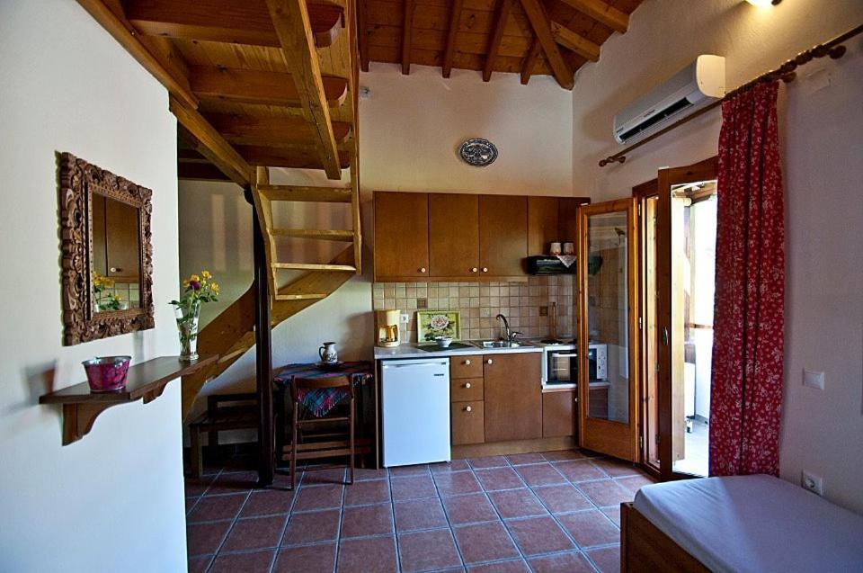 Katikies Stamatias Studios&Maisonettes Agnontas Exterior foto
